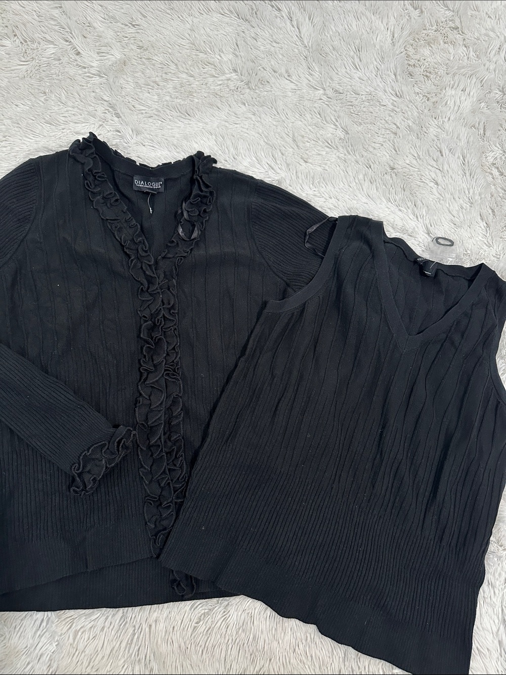🥕 NWOT Dialogue Cardigan Sweater Set